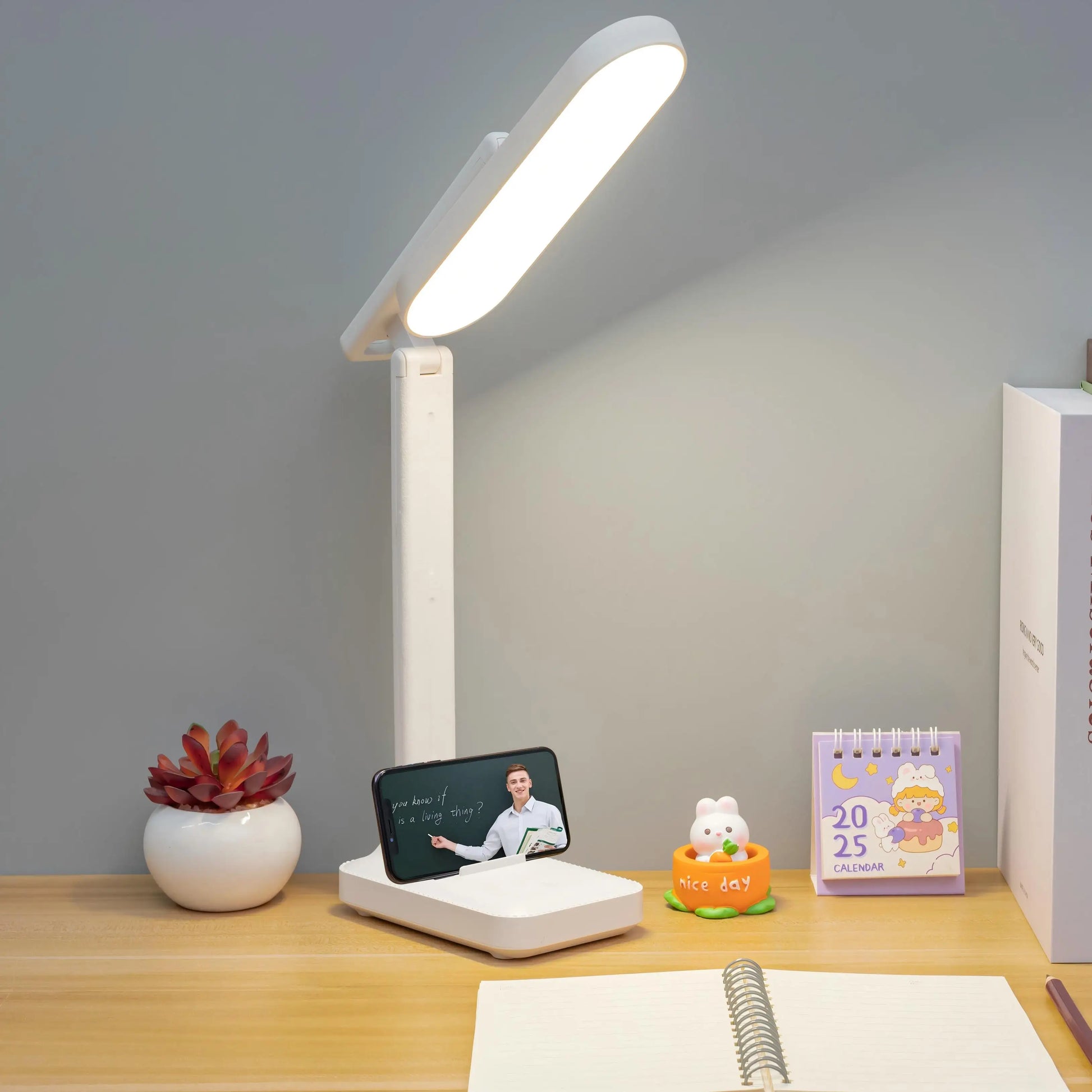 A Multifunctional LED Desk Lamp for Study Dormitory, Rechargeable Reading Desk Lamp, LED Desk Lamp, Folding Desk Lamp for Bedroo